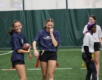 ノースダコタ州初の女子高生フラッグフットボールプログラムが開始