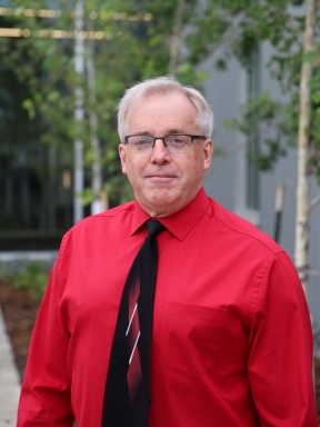 Headshot of Paul Grindeland, Valley Senior Services Director