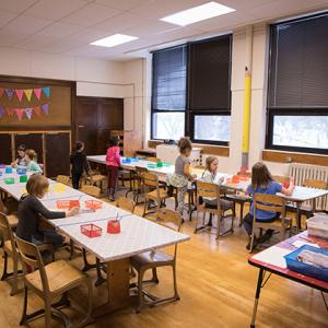 This image shows the layout of a classroom used for art classes.