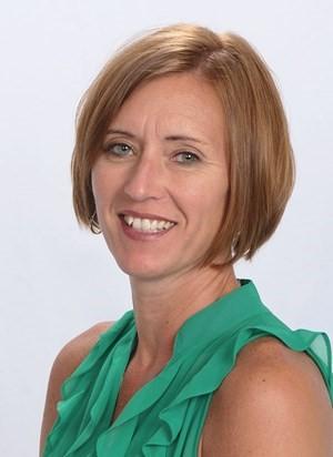 Susan Faus in green shirt