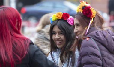 Photo of people enjoying dia de los muertos