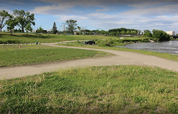 This image shows the trail at Dike East Park & Dog Park.