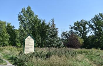 This image shows the entrance of Orchard Glen Park